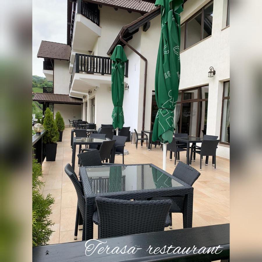Flori De Mar Hotel Poiana Mărului Zewnętrze zdjęcie
