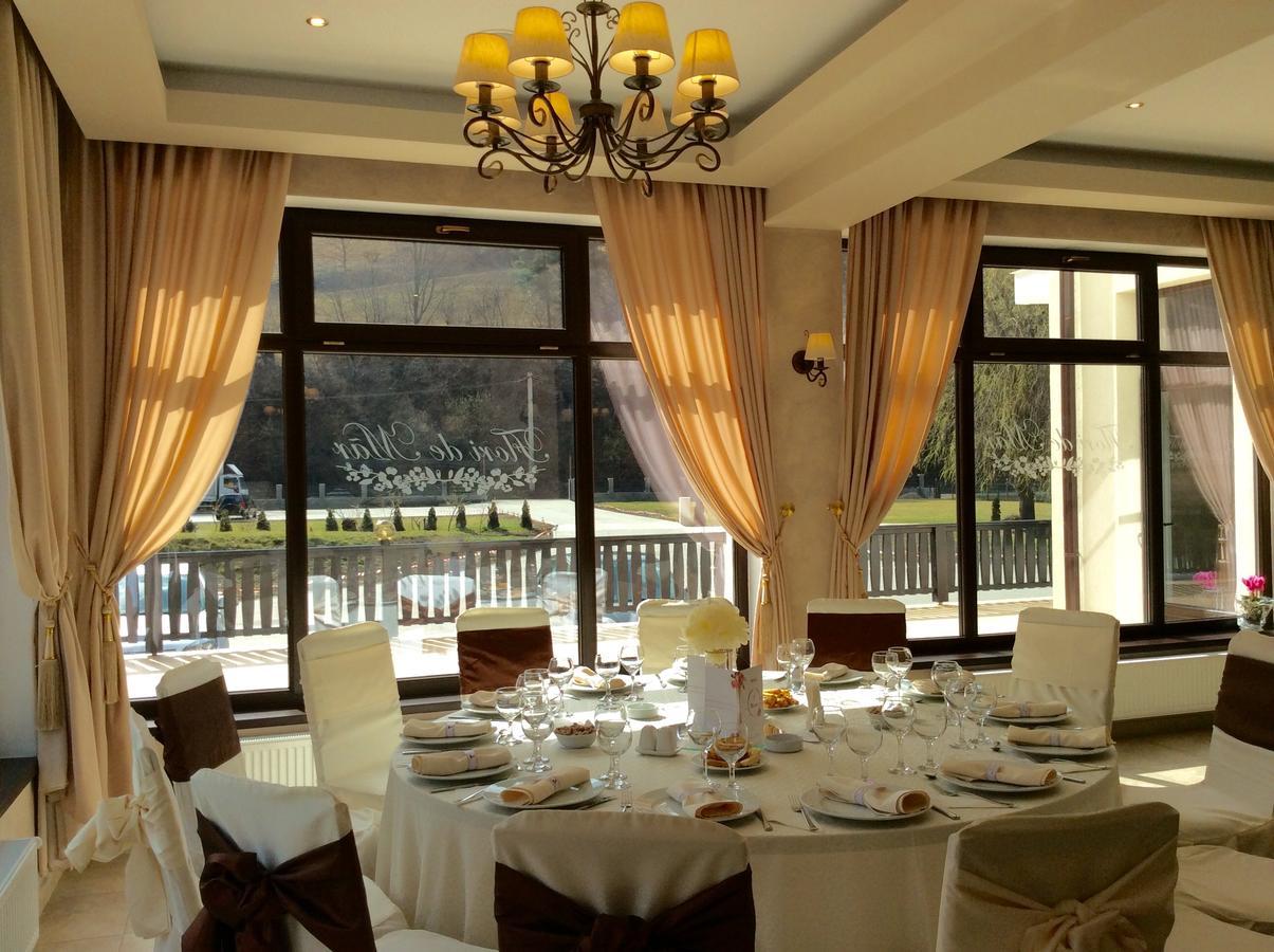 Flori De Mar Hotel Poiana Mărului Zewnętrze zdjęcie
